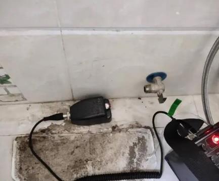 河西屋顶漏水维修公司分享下卫生间漏水的危害及解决方法